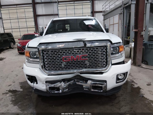 General Motors Sierra 3500HD Denali