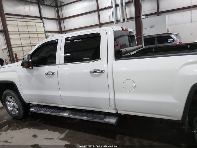 General Motors Sierra 3500HD Denali