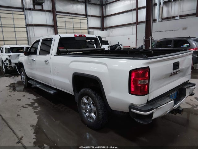 General Motors Sierra 3500HD Denali