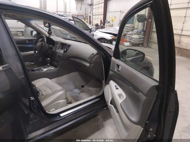 INFINITI G25x