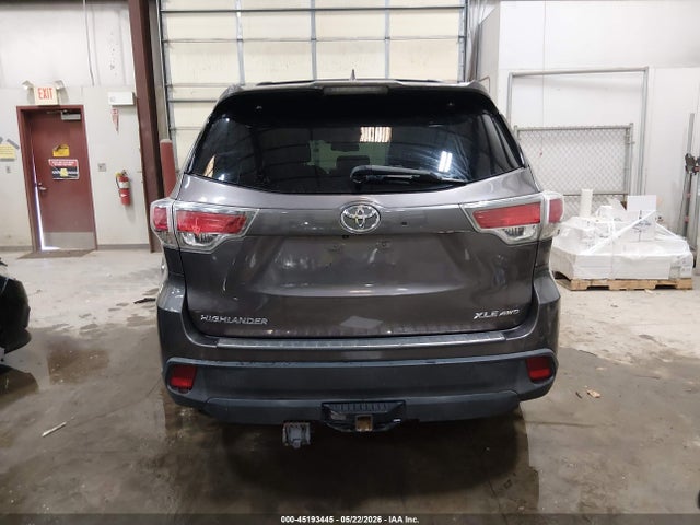 Toyota Highlander Xle V6