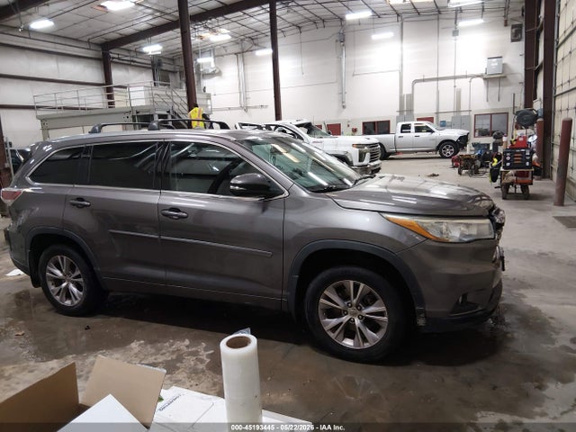 Toyota Highlander Xle V6