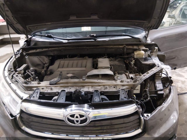 Toyota Highlander Xle V6