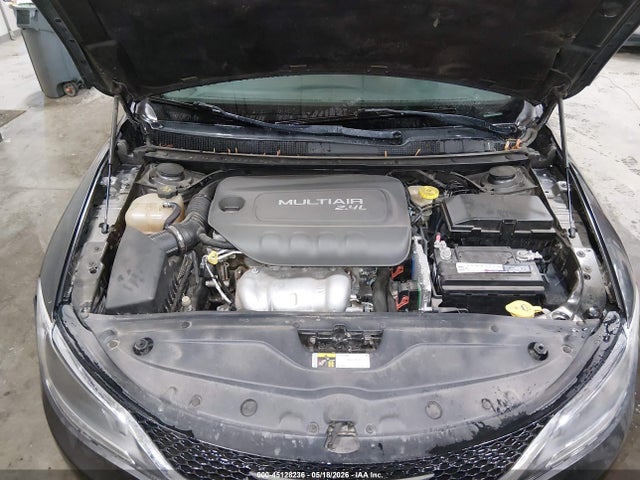 Chrysler 200 Limited Platinum