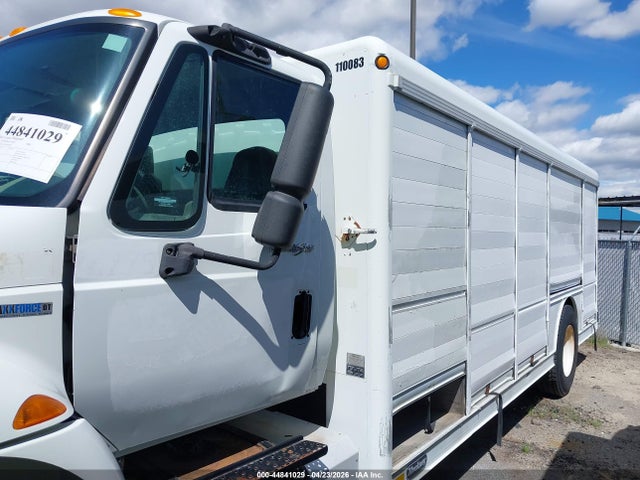 International 4000 4400