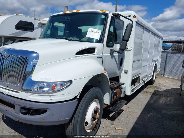 International 4000 4400