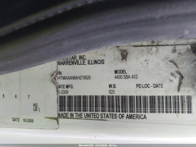 International 4000 4400