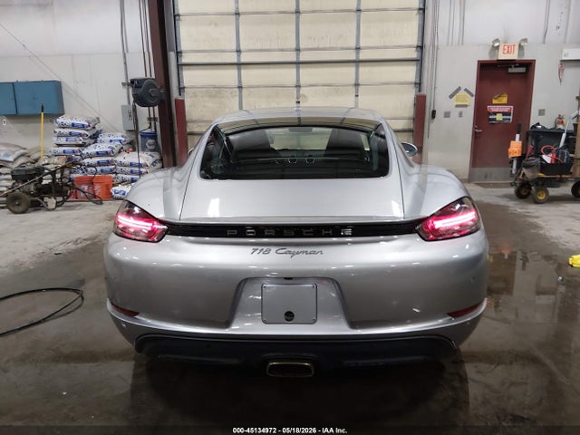 Porsche 718 Cayman T