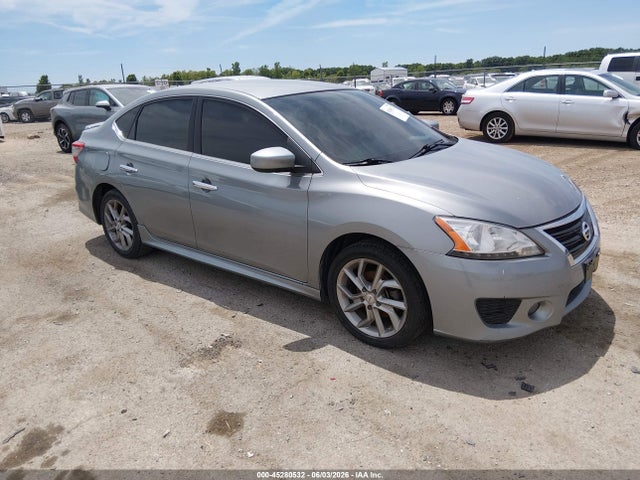 Salvage Nissan Sentra Image