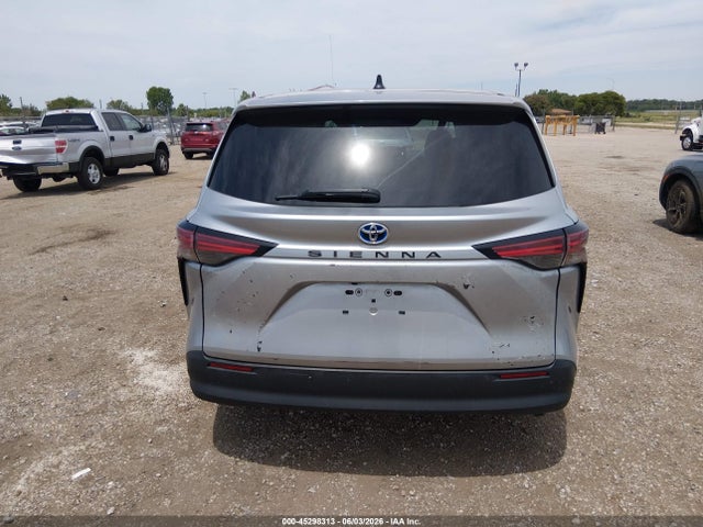 Toyota Sienna Le