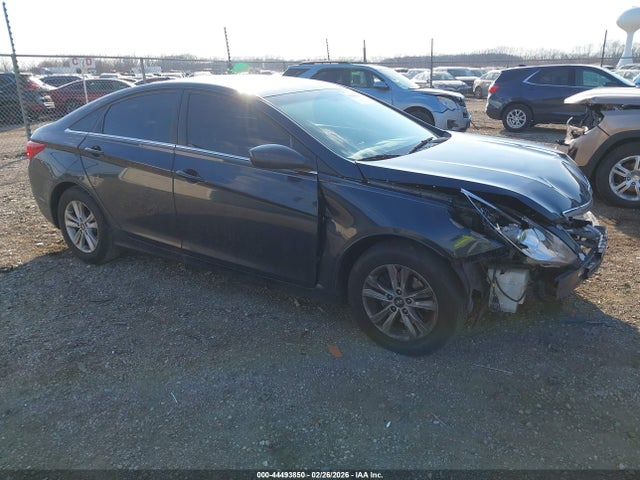 Salvage Hyundai SONATA Image