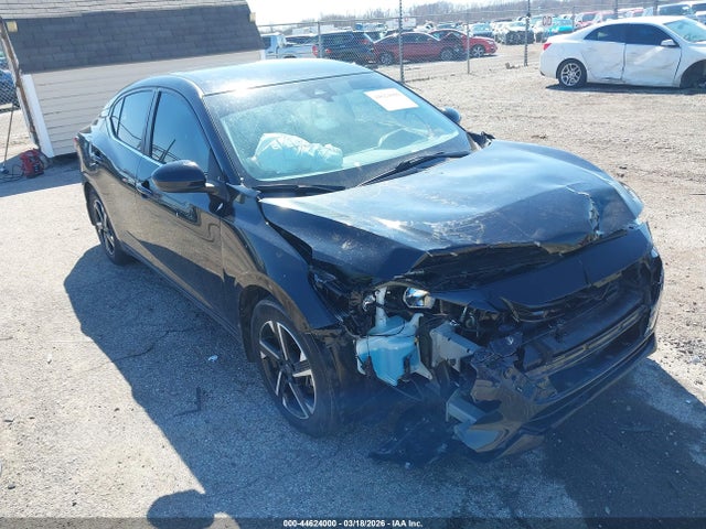 Salvage Nissan Sentra Image