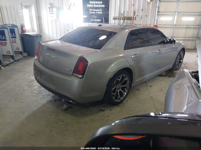 Chrysler 300 S