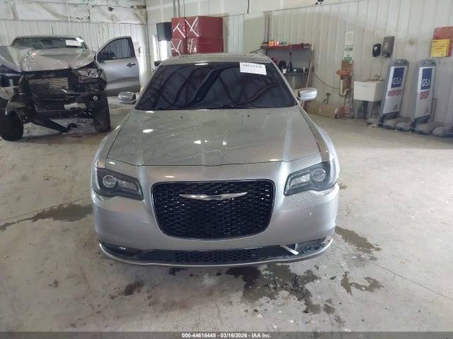 Chrysler 300 S