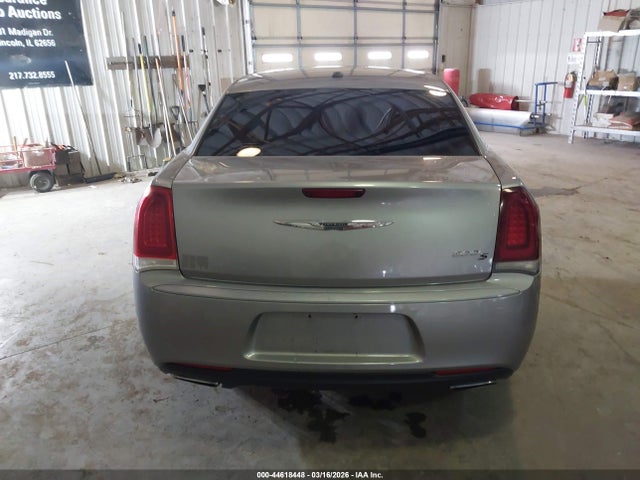 Chrysler 300 S