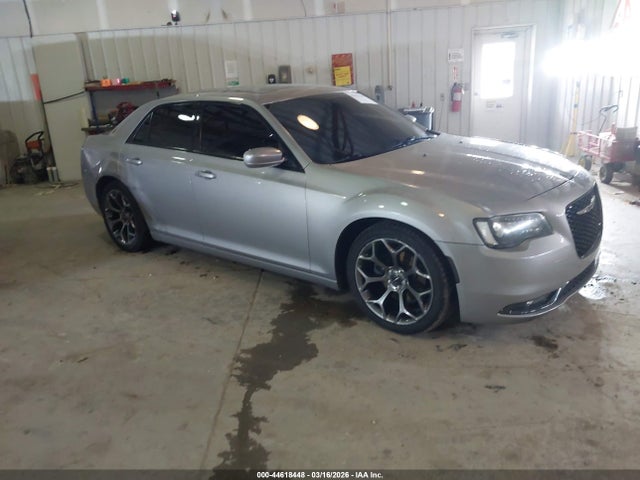 Salvage Chrysler 300 Image