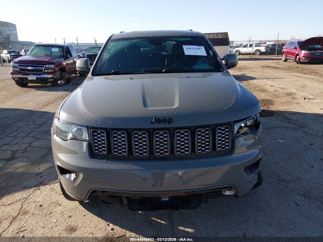 Jeep Grand Cherokee Altitude 4x4
