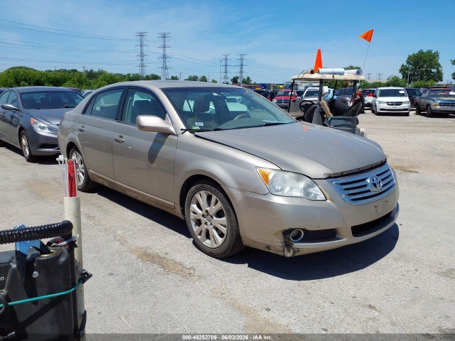 Salvage Toyota Avalon Image