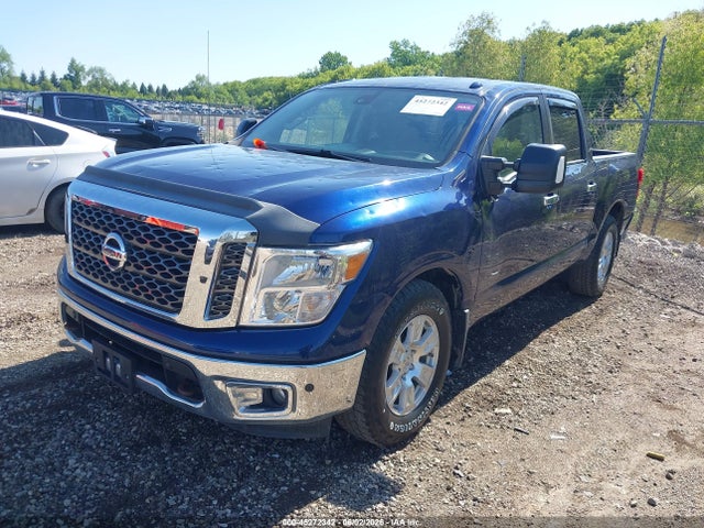 Nissan Titan Sv