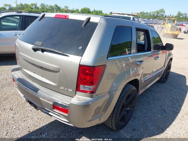 Jeep Grand Cherokee Srt8