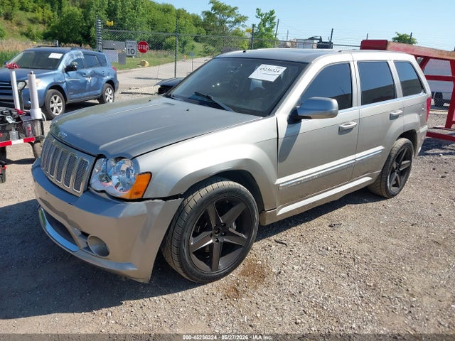 Jeep Grand Cherokee Srt8