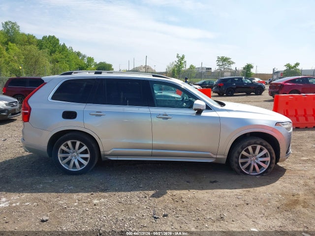 Volvo XC90 T6 Momentum