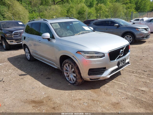 Salvage Volvo XC90 Image