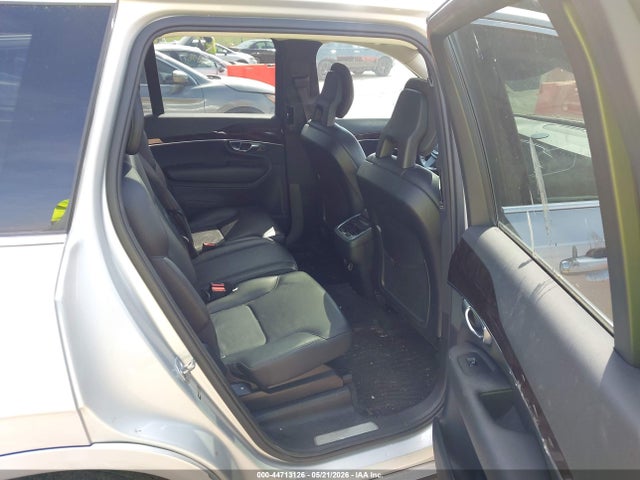 Volvo XC90 T6 Momentum