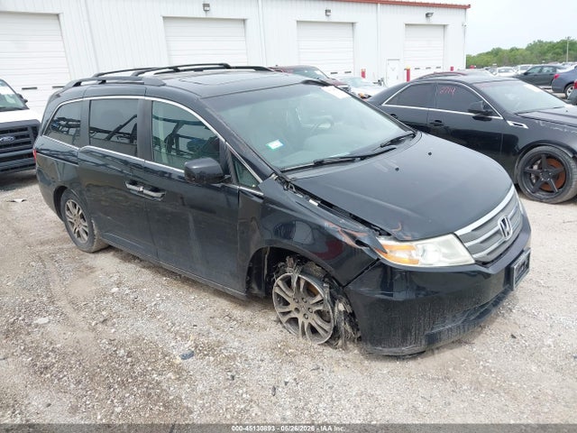 Salvage Honda Odyssey Image