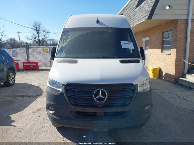 Mercedes-Benz Sprinter 2500 High Roof V6
