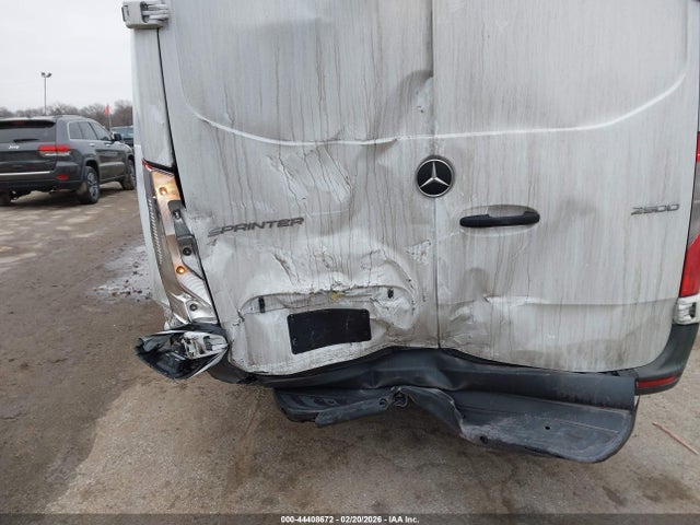 Mercedes-Benz Sprinter 2500 High Roof V6