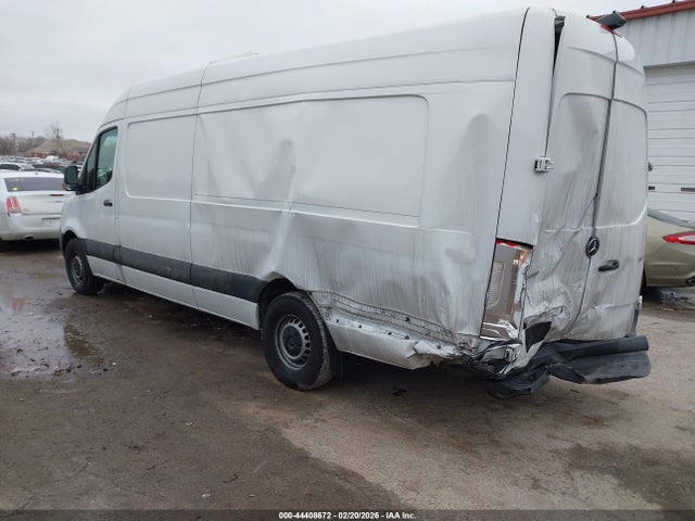 Mercedes-Benz Sprinter 2500 High Roof V6