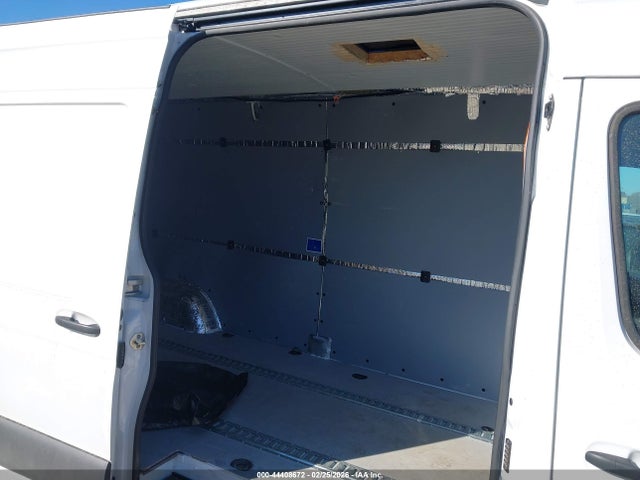 Mercedes-Benz Sprinter 2500 High Roof V6