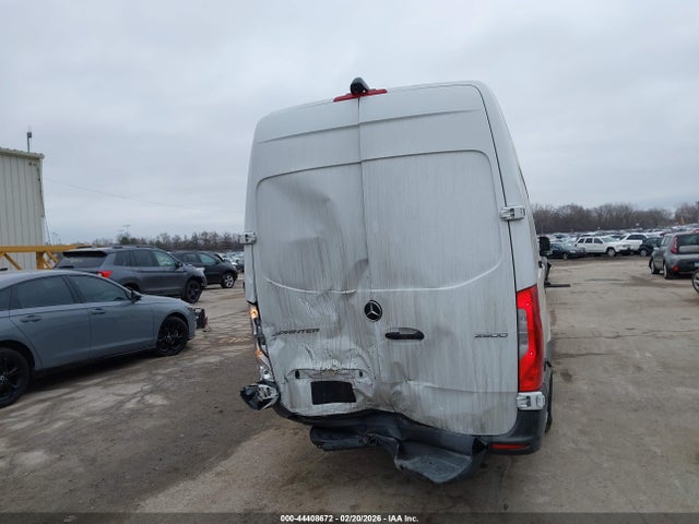 Mercedes-Benz Sprinter 2500 High Roof V6