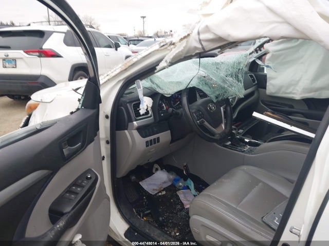 Toyota Highlander Xle V6