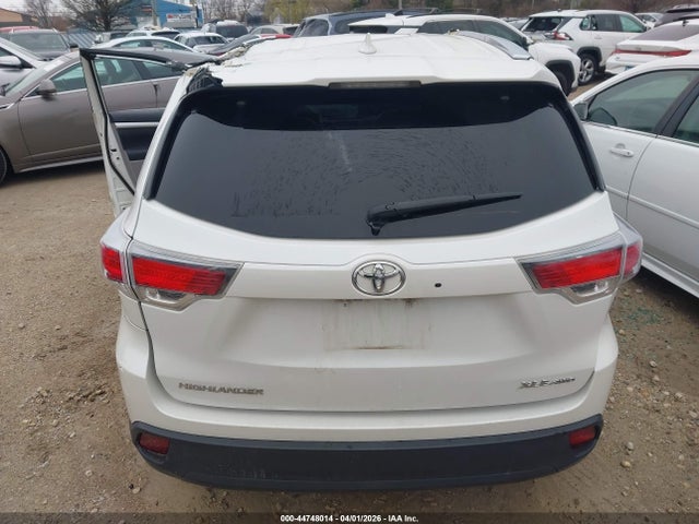 Toyota Highlander Xle V6