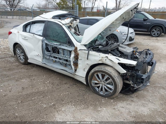 Salvage INFINITI Q50 Image