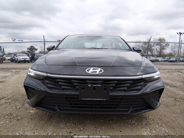 Hyundai ELANTRA Blue