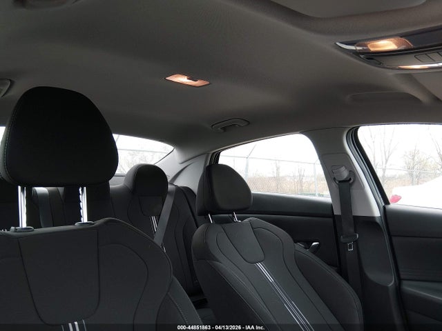 Hyundai ELANTRA Blue
