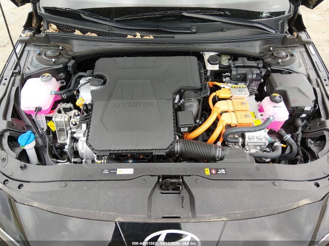 Hyundai ELANTRA Blue