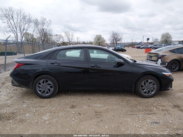 Hyundai ELANTRA Blue