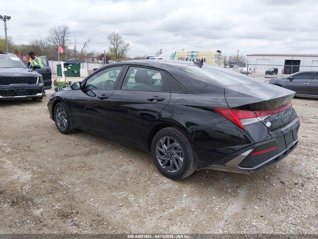 Hyundai ELANTRA Blue
