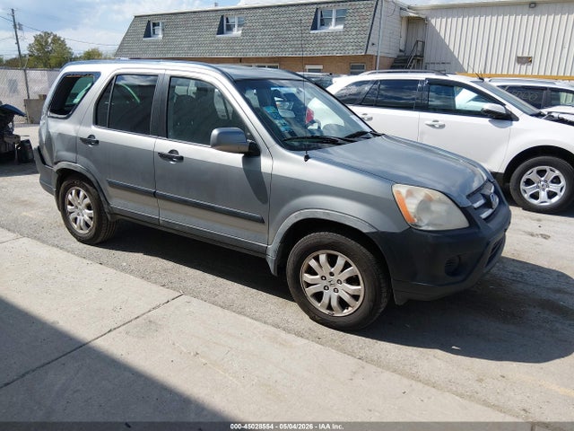 Salvage Honda CR-V Image