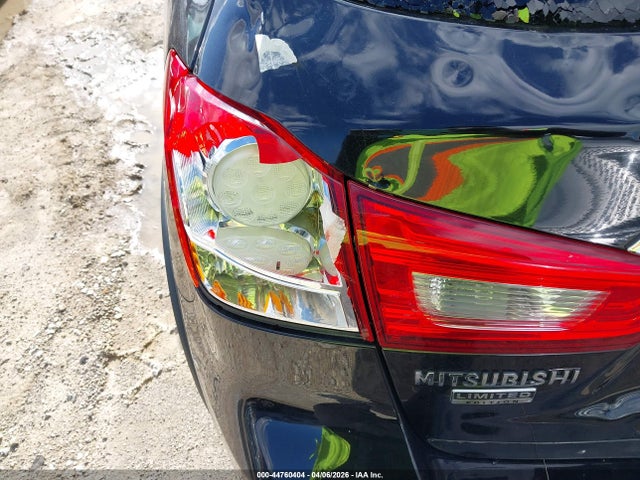 Mitsubishi Outlander 2.0 Le
