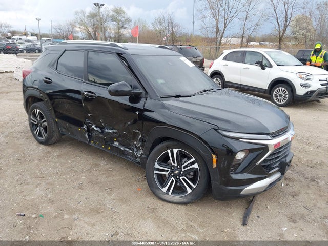 Salvage Chevrolet Trailblazer Image