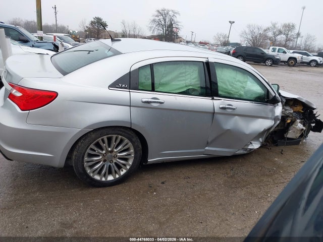 Chrysler 200 Limited