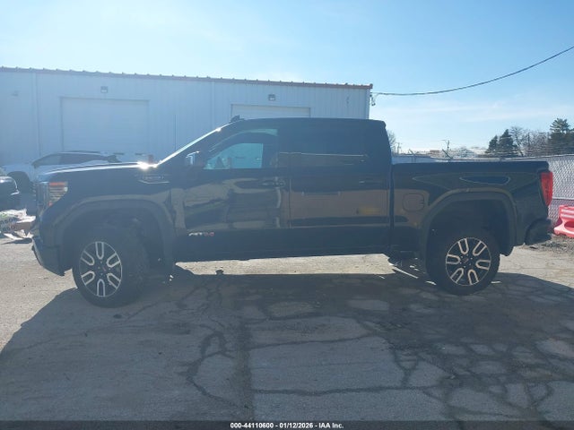 GMC Sierra 1500 4wd  Short Box At4
