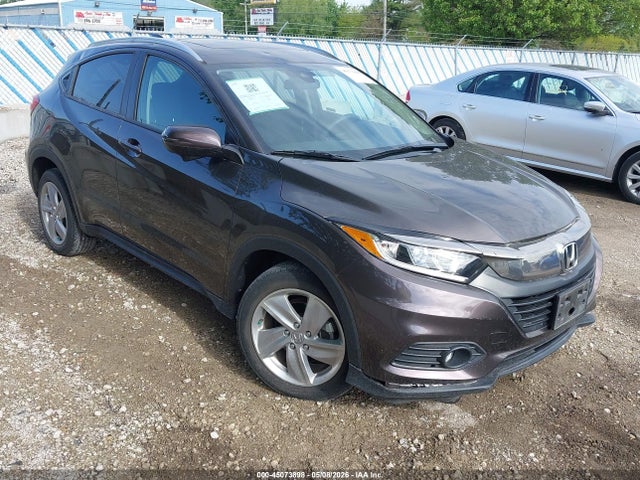 Salvage Honda HR-V Image
