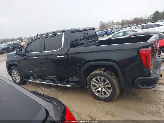 GMC Sierra 1500 4wd  Short Box Denali
