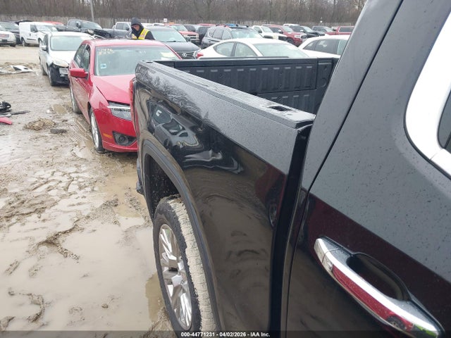 GMC Sierra 1500 4wd  Short Box Denali